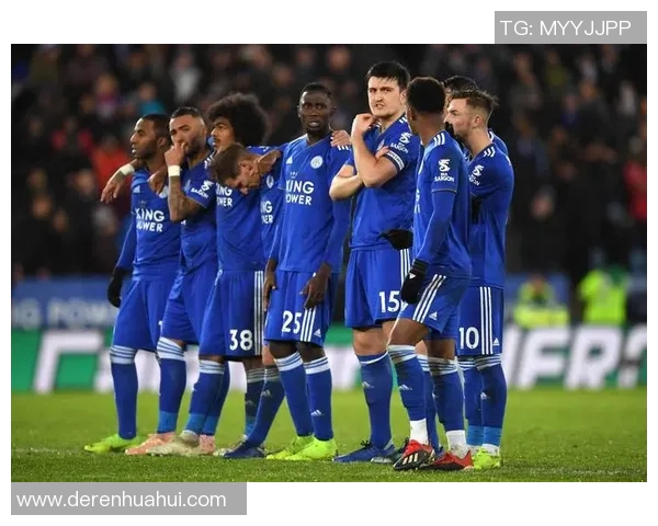 萨尔斯堡与罗森博格的激烈对决展现足球魅力与战术智慧 萨尔斯堡与罗森博格的激烈对决展现足球魅力与战术智慧