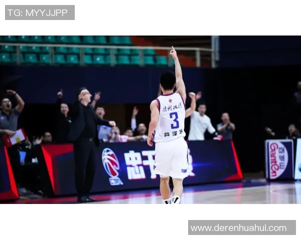 山东男篮与北控男篮激战正酣谁将赢得这场精彩对决的胜利 山东男篮与北控男篮激战正酣谁将赢得这场精彩对决的胜利