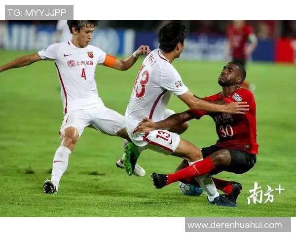 广州恒大与上海球队激战正酣谁能在这场对决中笑到最后