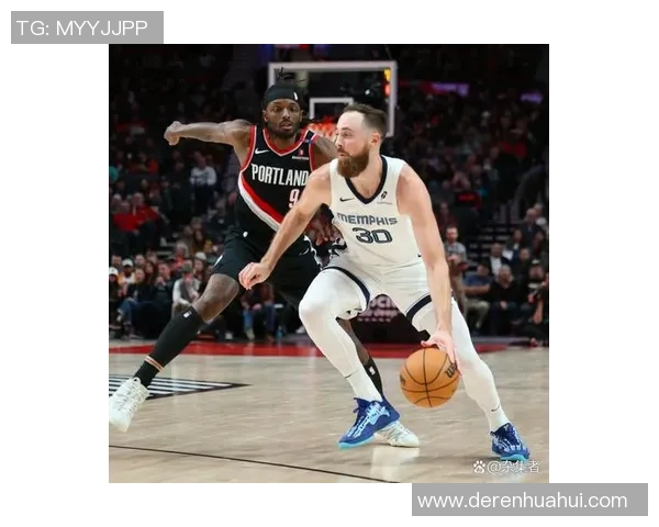 勇士与灰熊激战正酣NBA直播精彩瞬间不容错过 勇士与灰熊激战正酣NBA直播精彩瞬间不容错过