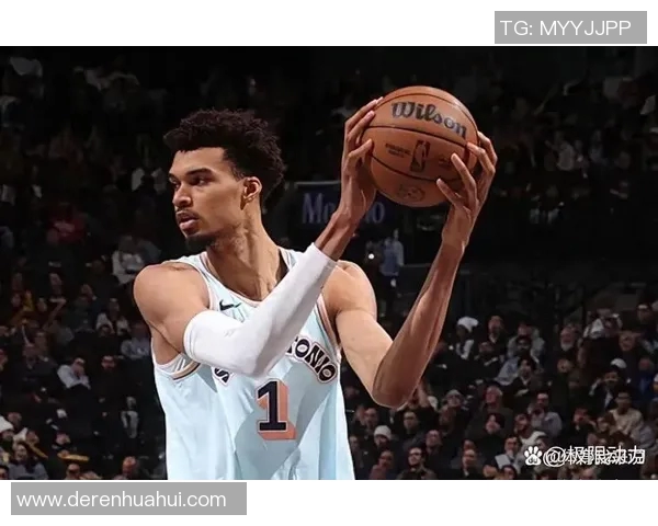 文班亚马新秀赛季表现惊艳场均20分10篮板3盖帽领跑联盟新秀榜