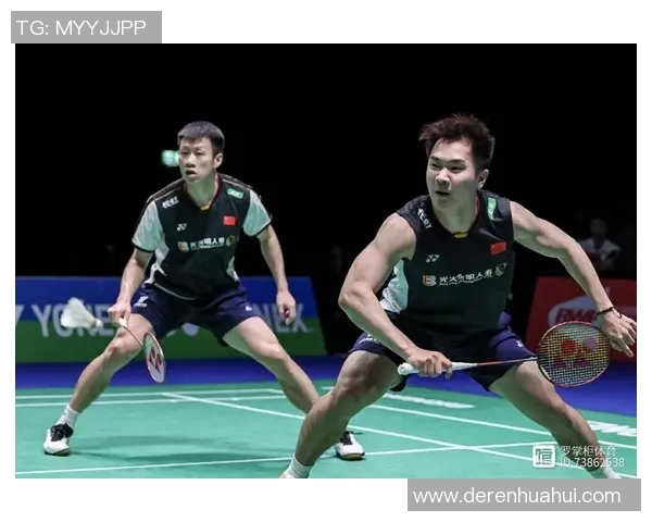 南京羽毛球队与武汉羽毛球队赛后复盘分析个人能力对比与表现总结